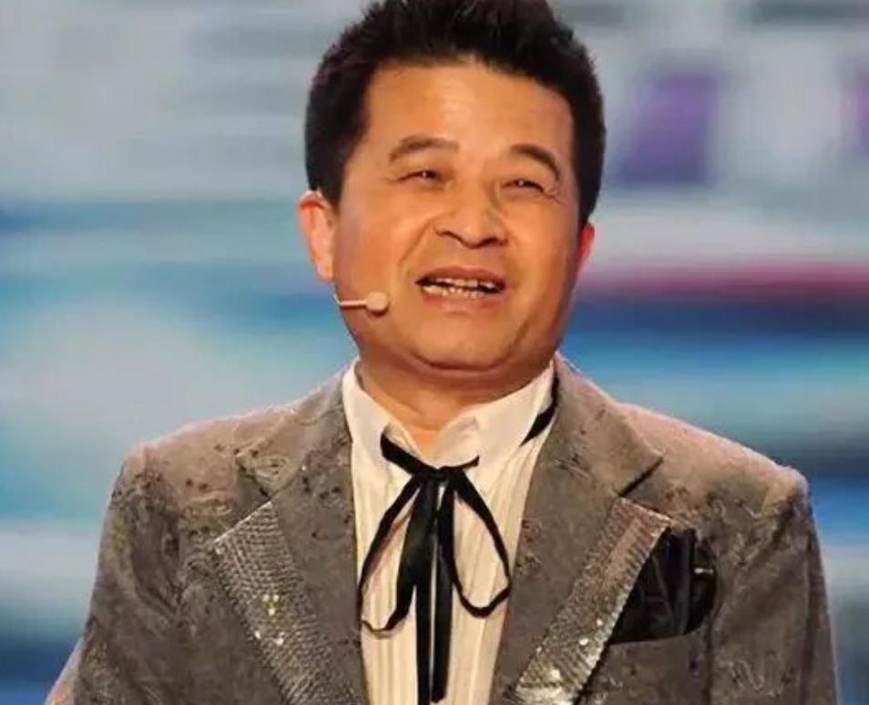 61岁的毕福剑生活状况,毕福剑晚年生活