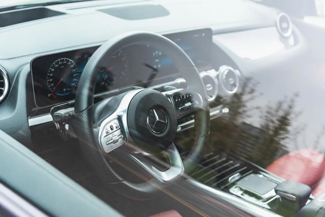 2020款奔驰b260试驾视频,评测奶爸车