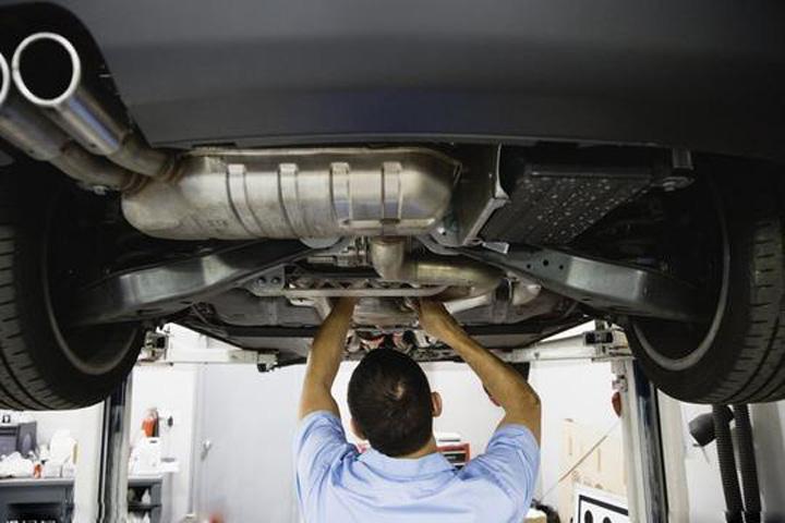 去4s店保养车还是去修车厂好,去4s店和汽修店做保养有什么区别