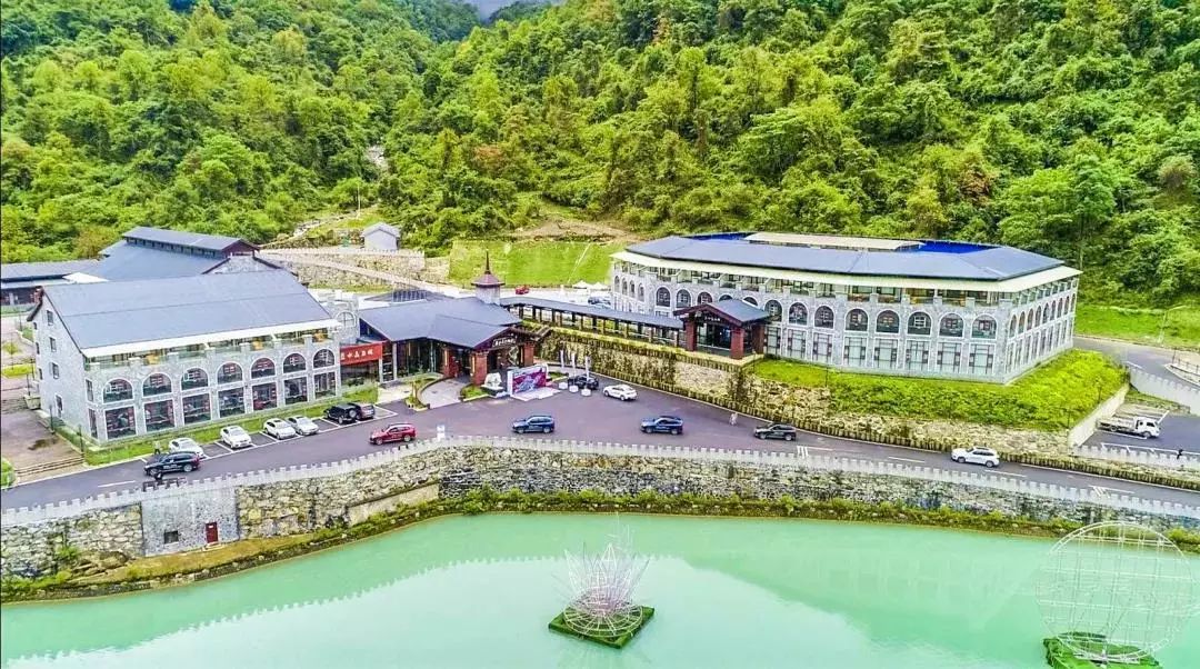 成都附近看雪一日游推荐表,成都周边轻徒步玩雪一日游