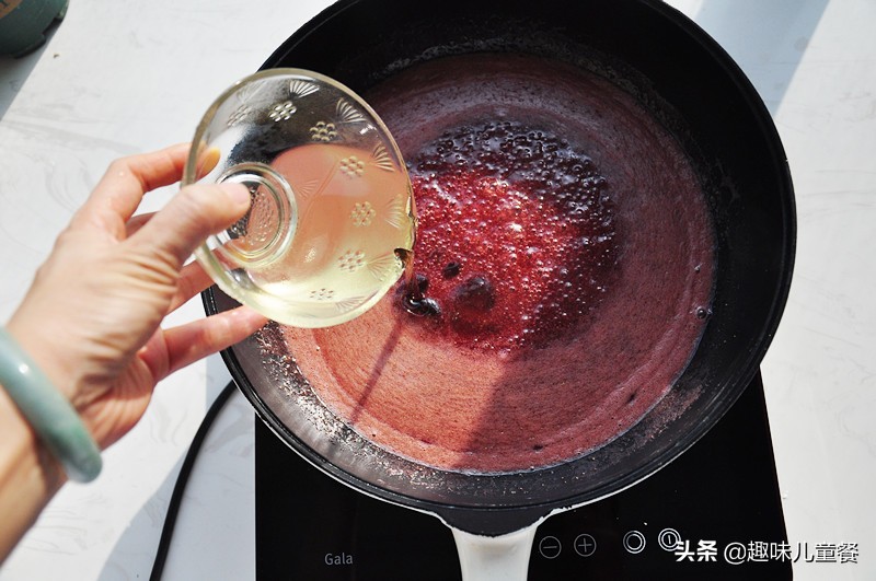 新年一定要学会的一款糖果，酸酸甜甜属我最甜，红红火火属我最火