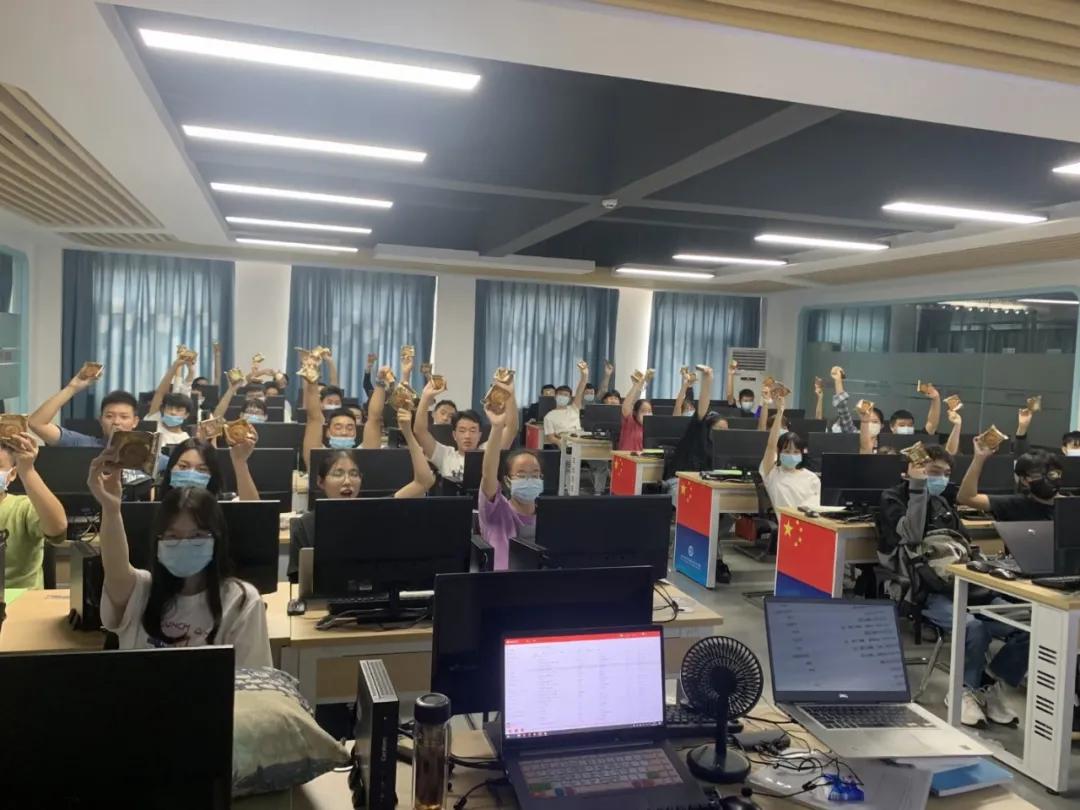 未来可期青春不散场原声,未来可期青春不打烊