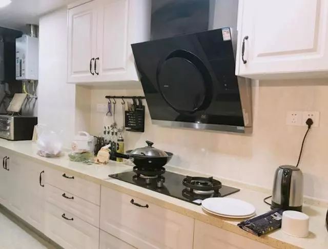 油烟机网罩孔里的油污怎么擦拭,油烟机油污用什么最好