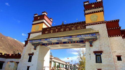 最迷人的秋季公路风景,最美的风景是在路上的不期而遇