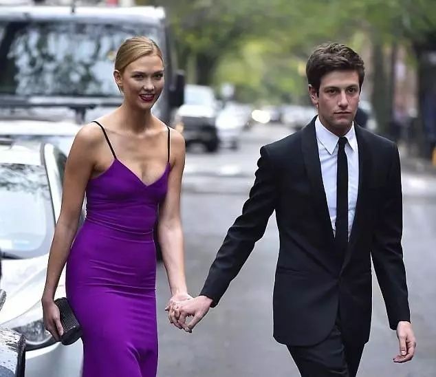 刘雯谈感情落泪,刘雯哭了的照片曝光