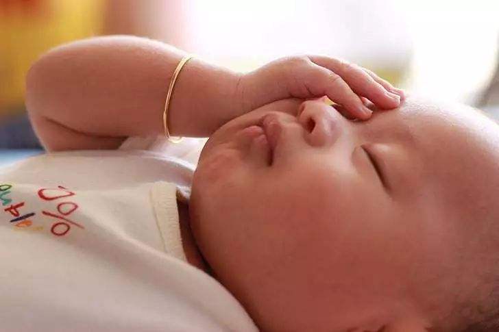 宝宝突然不爱吃饭了怎么办啊,宝宝突然不爱吃饭补什么