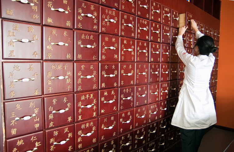 一定要让孩子远离这些白血病元凶,越来越多的孩子患白血病医生提醒