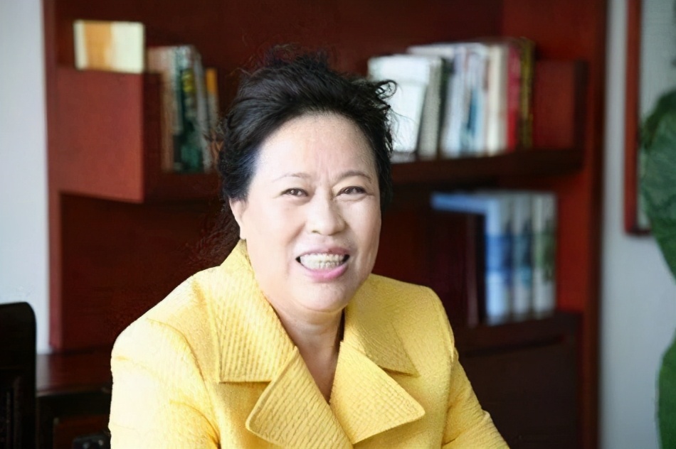 山西农妇丁书苗：卖鸡蛋起家，运煤成亿万富翁，因贪念59岁入狱