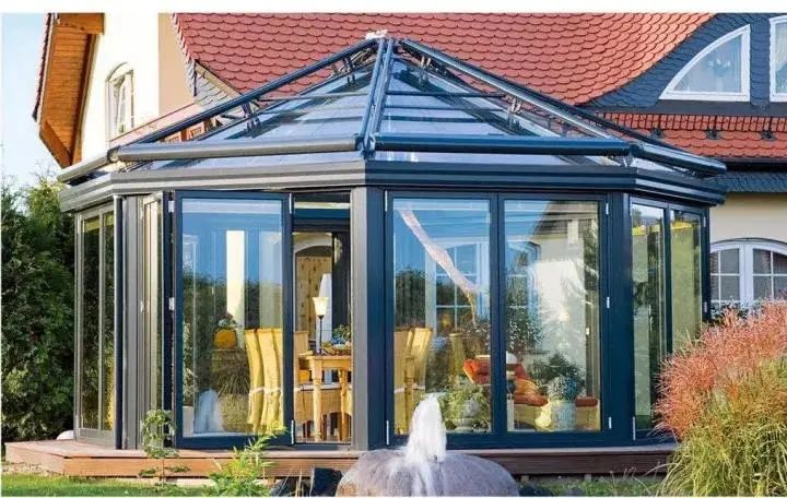 高档商务大厦为什么用lowe玻璃,lowe玻璃幕墙住宅优缺点