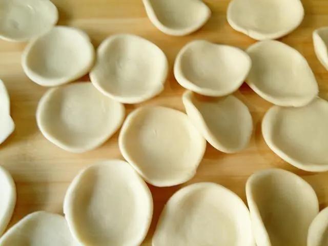 乌鲁木齐板栗酥饼,酥饼板栗馅绿豆馅