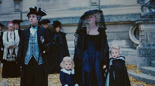 时尚女魔头黑白魔女库伊拉,时尚女魔头电影解说库伊拉