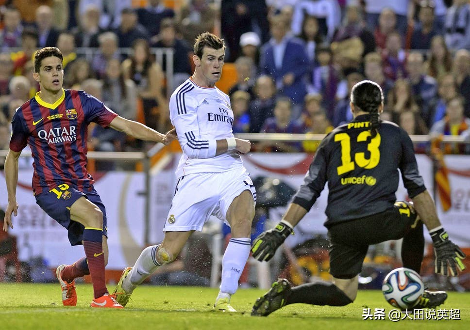 足球场上那些看不见的画面,足球场上看不见的对话