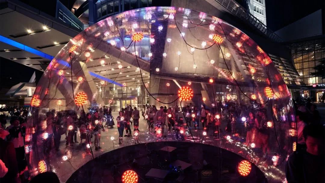 香港巨型圣诞树,香港圣诞树旅游攻略