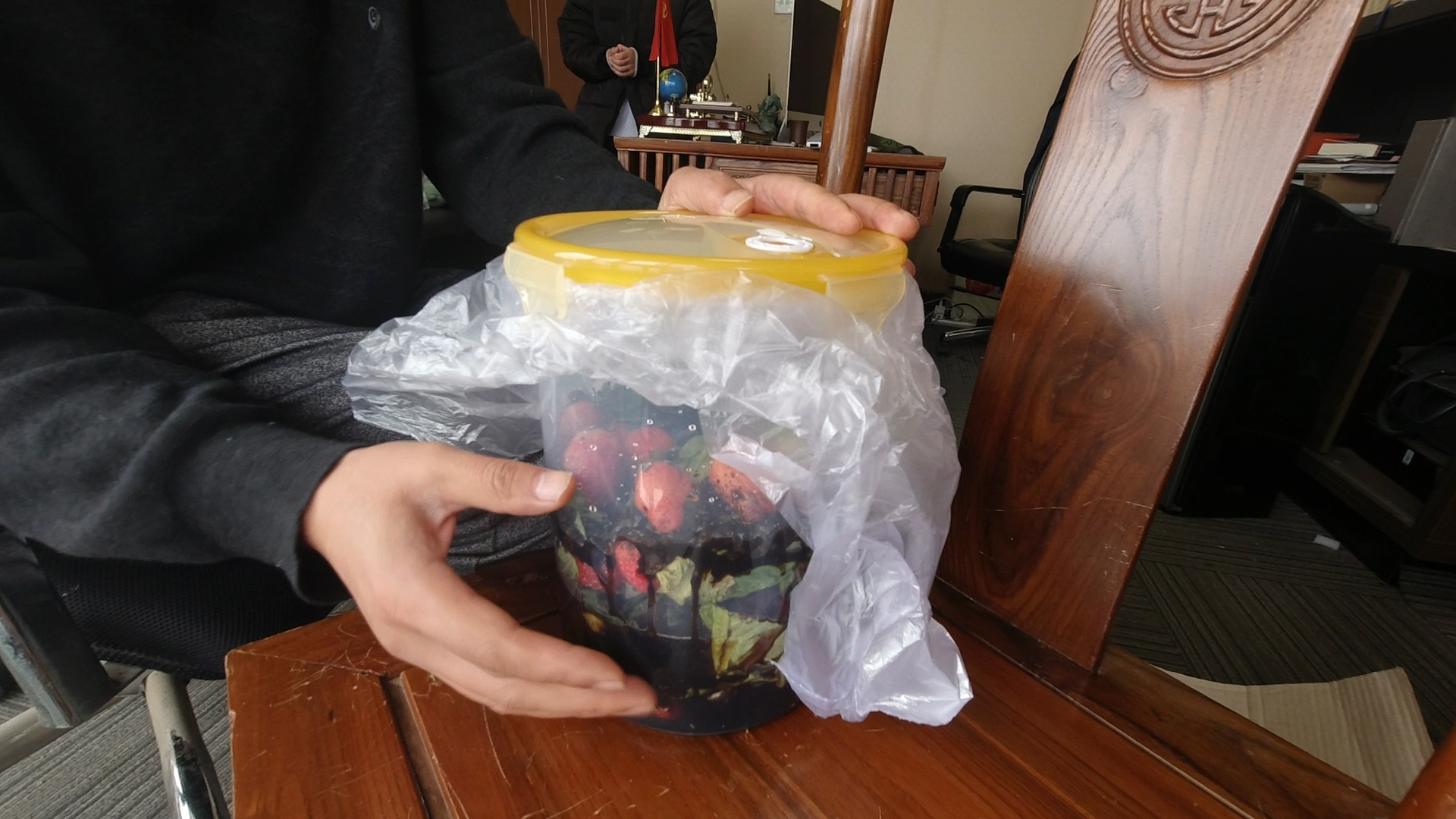 自制果皮酵素正确制作方法,自制酵素浇果树可以直接使用吗