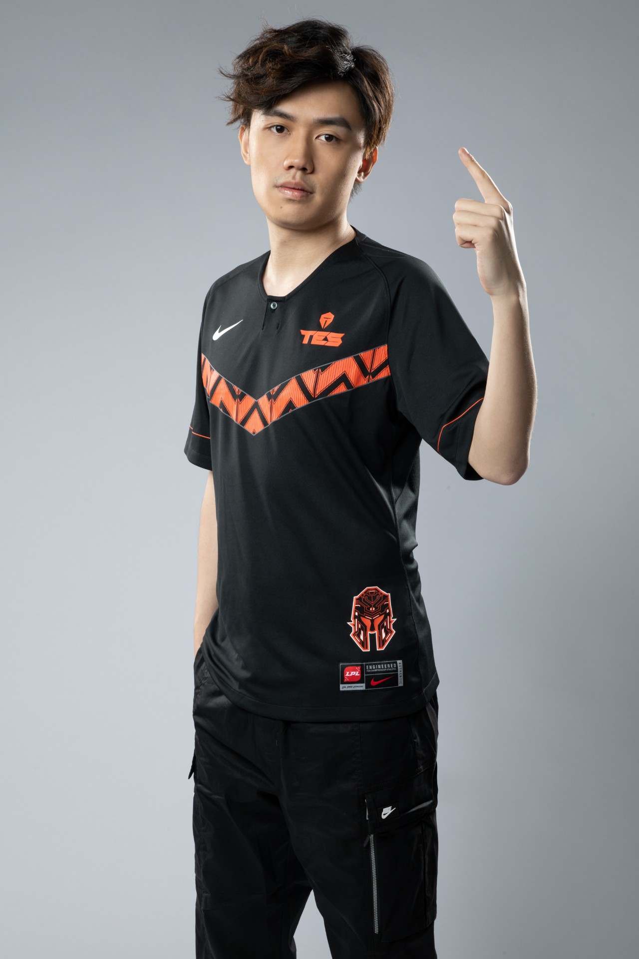 nikelpl队服,英雄联盟lpl与nike