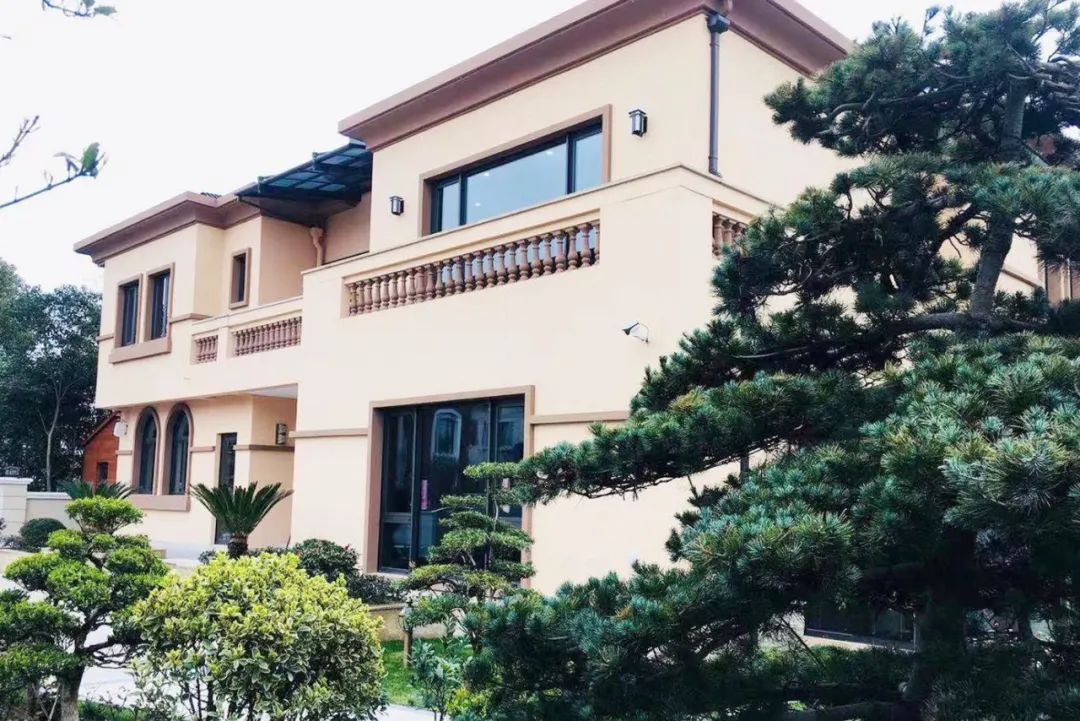 高档商务大厦为什么用lowe玻璃,lowe玻璃幕墙住宅优缺点