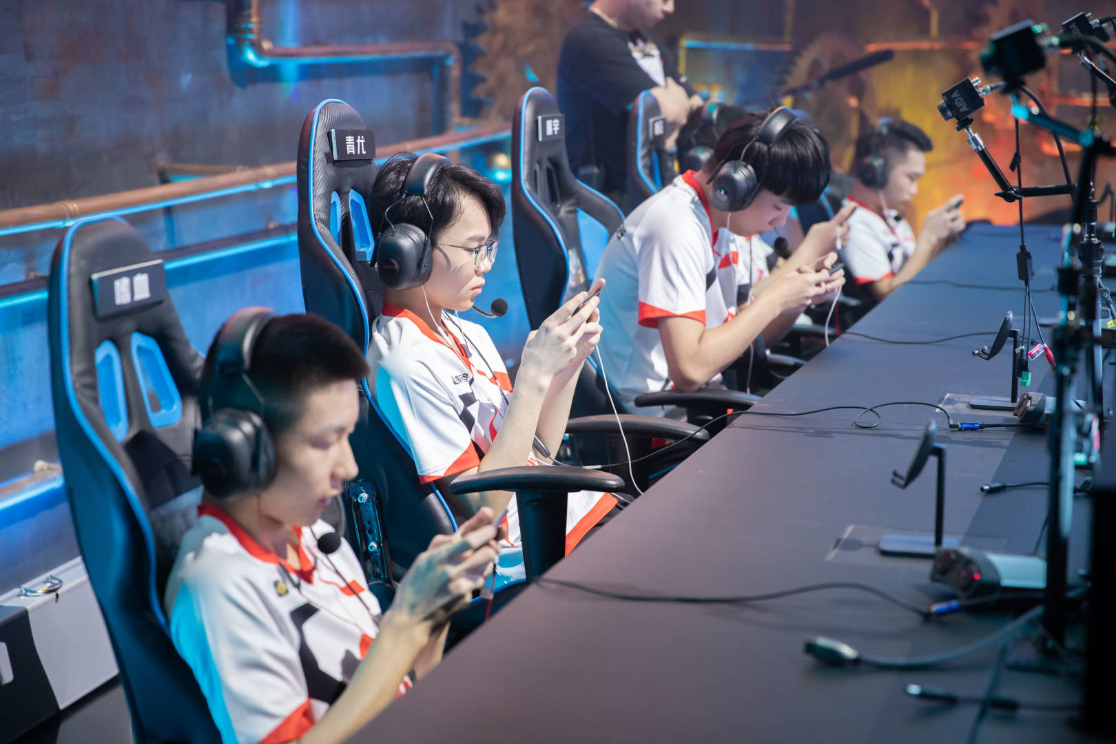 cfml情久拿了几次总冠军,cfml职业联赛2023秋季决赛回放