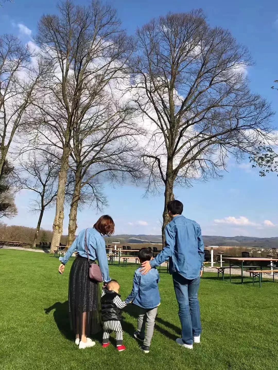 青春已经过去但回忆永远都在,青春已老童年不再只能回味
