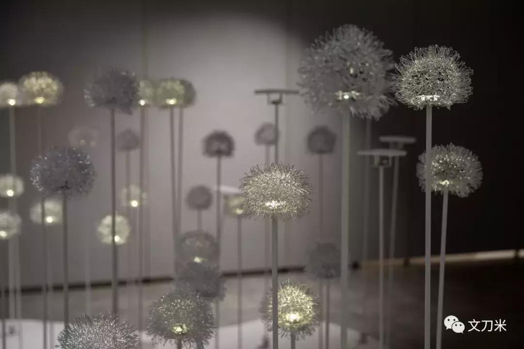 热门独立设计师背后，玩面料的中国人