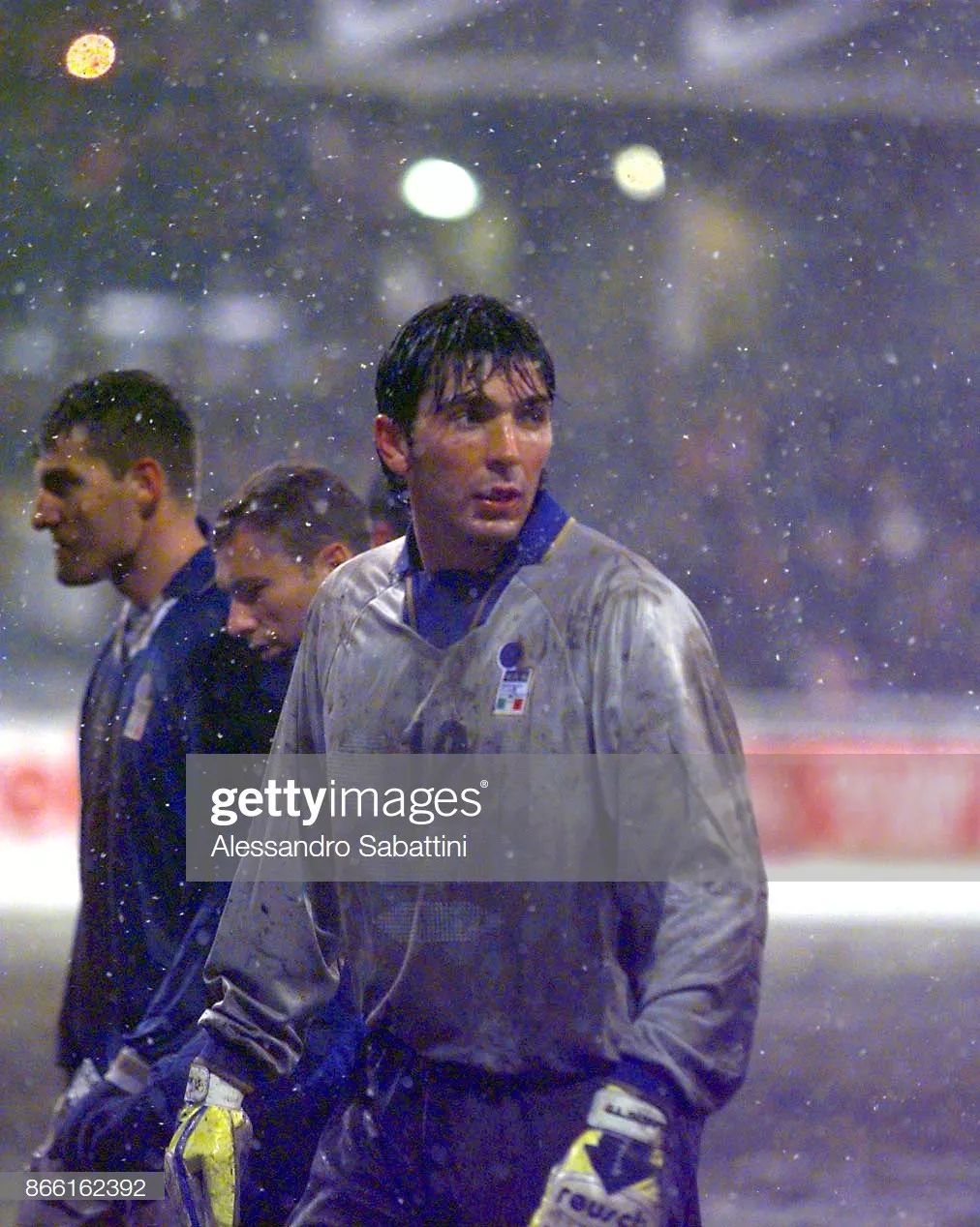 小野伸二简历,小野伸二年轻的时候