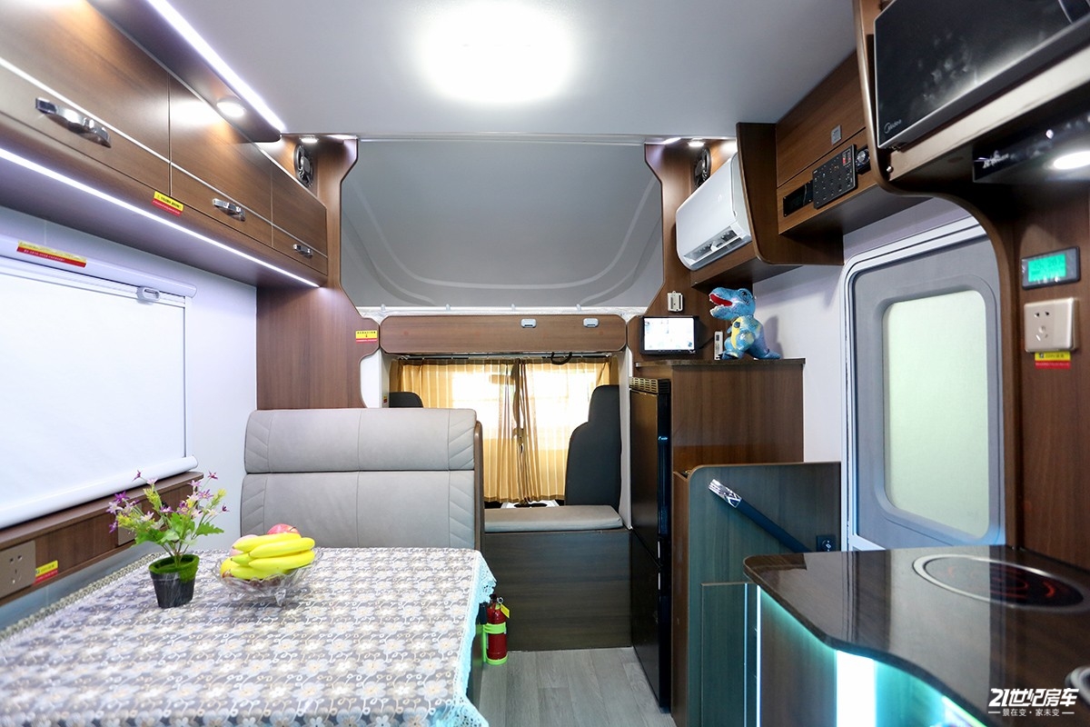 上汽跃进h300轻卡房车详解,上汽跃进h300和h500的区别