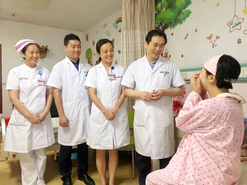 怀孕妈妈怀孕五个月去查出癌症,怀孕妈妈查出癌症晚期后续