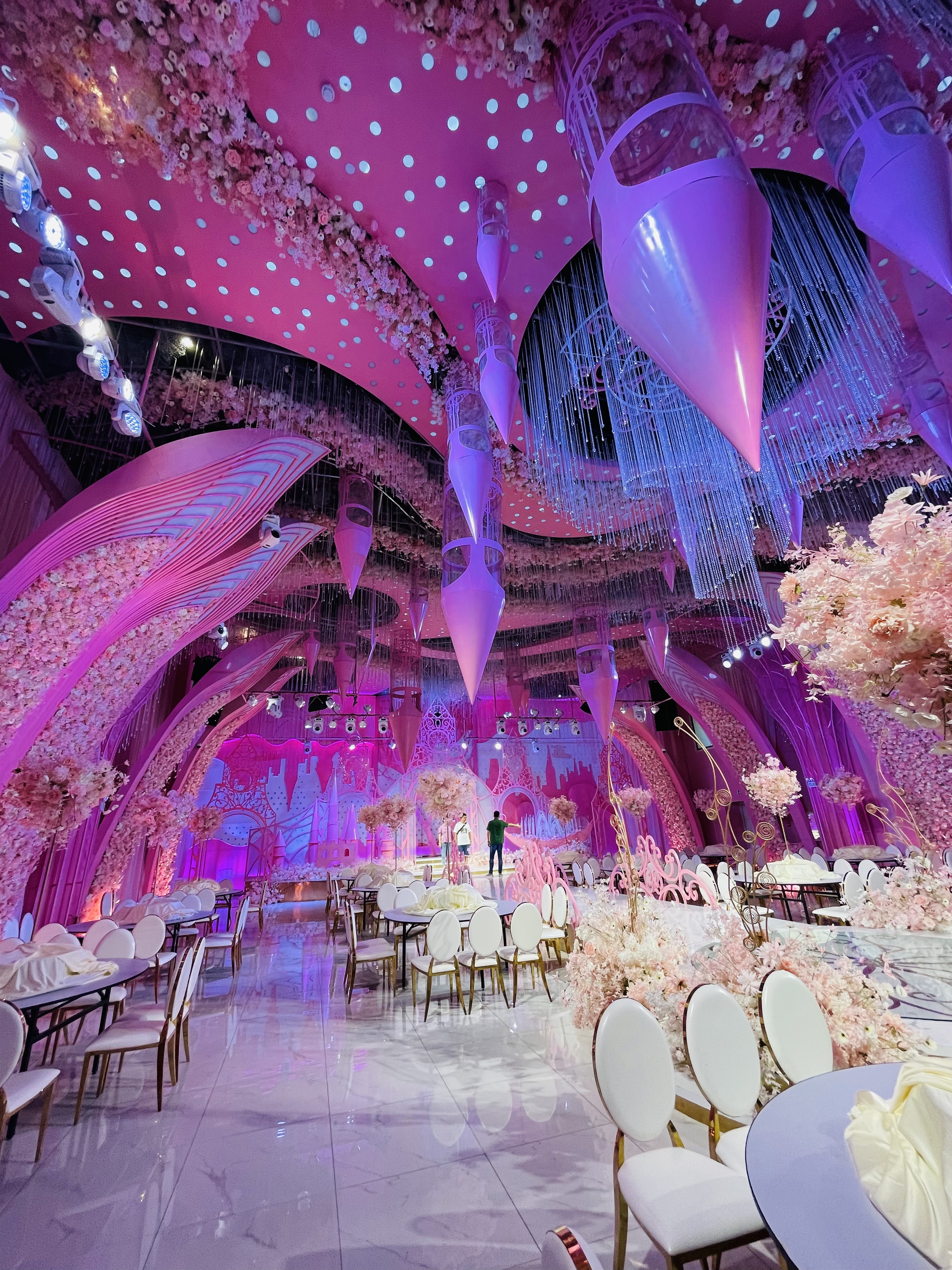 在长春，没想到结婚居然是这么浪漫的一件事，这环境和菜品无敌了