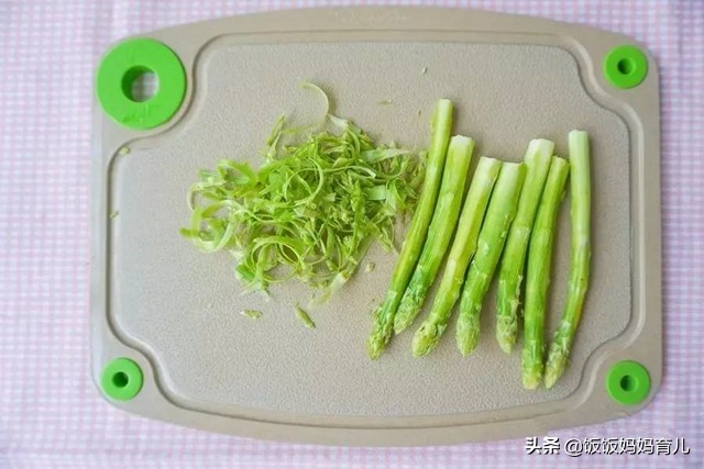 孩子腿部有肌肉了还能长高吗,如何判断孩子腿部发育正常