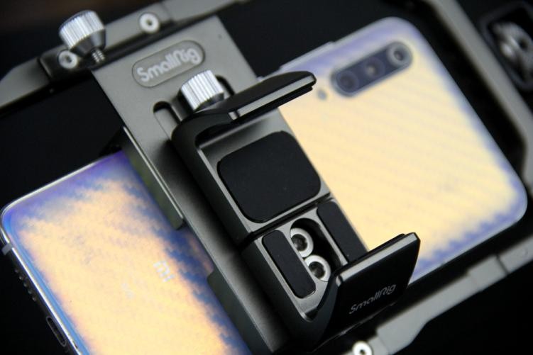 让手机变身专业视频拍摄工具—斯莫格手机兔笼套装体验