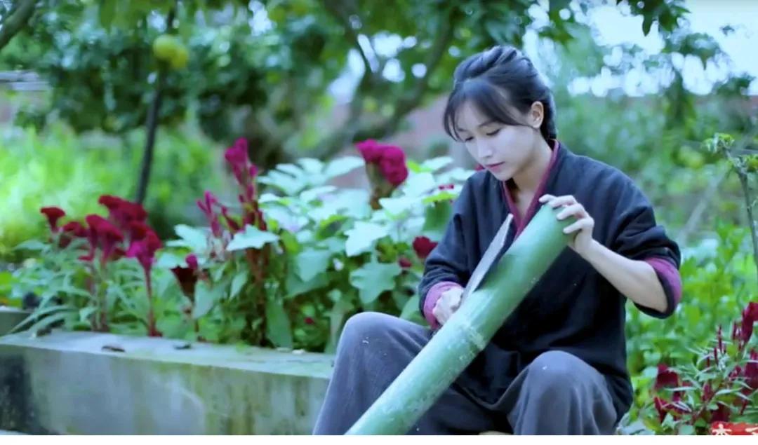 李子柒“泡菜视频”遭韩国网友*攻围**谩骂：中国人全是小偷吗