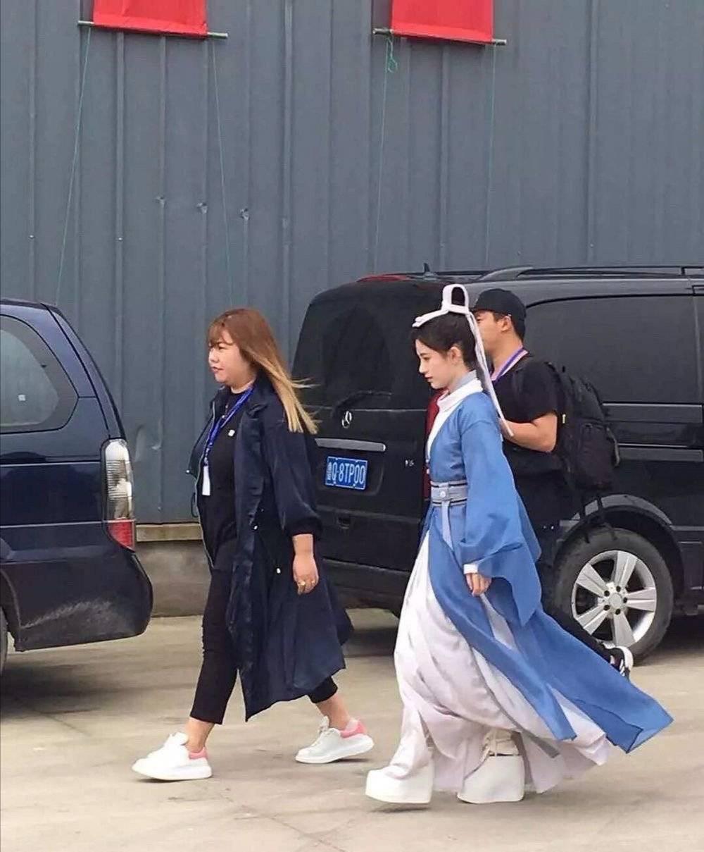 鞠婧祎身高对比王子文身高,4000年第一美女鞠婧祎身高