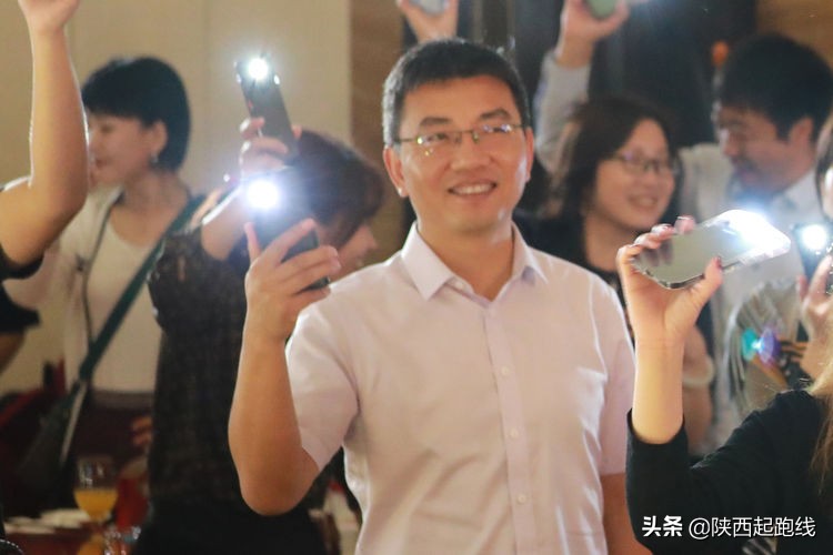 西安教育圈一场“特殊”的婚礼——新娘的“爸爸”是校长