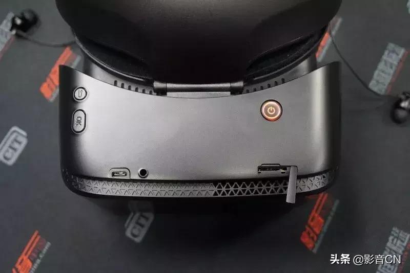 爱奇艺奇遇2代VR一体机：在家也能享受的虚拟巨幕影厅