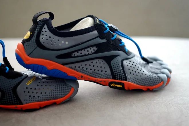 vibram五指鞋测评,vibram五指鞋优缺点