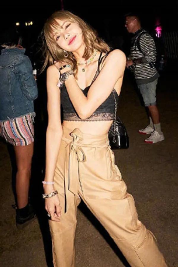 杨幂穿搭和lisa穿搭,俘获女生的穿搭