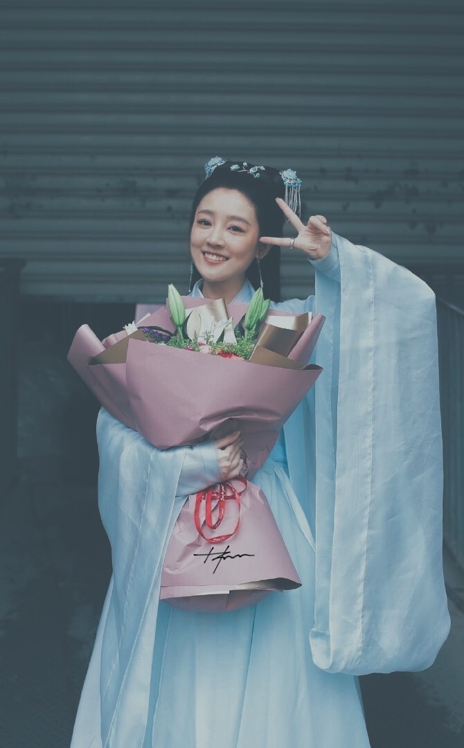 最美孟婆何花新剧出演白素贞，造型清新可爱，不输之前鞠婧祎