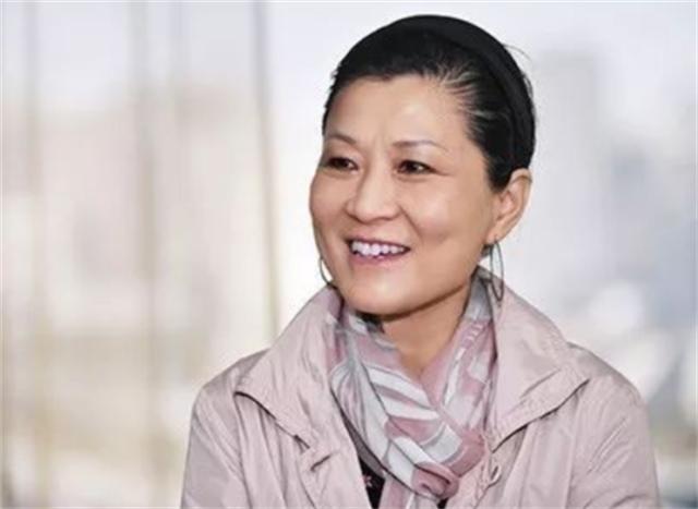 走近*镕基朱**及其家人：妻子劳安很“可爱”