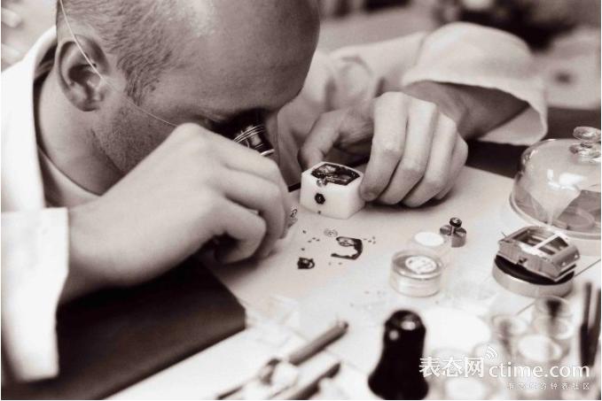 怎么避免七大买表误区,在网上买表有哪些风险