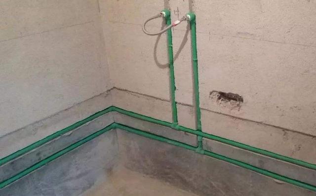 装修冷热水管需不需要间隔十公分,冷热水管间距不小于20公分的原因