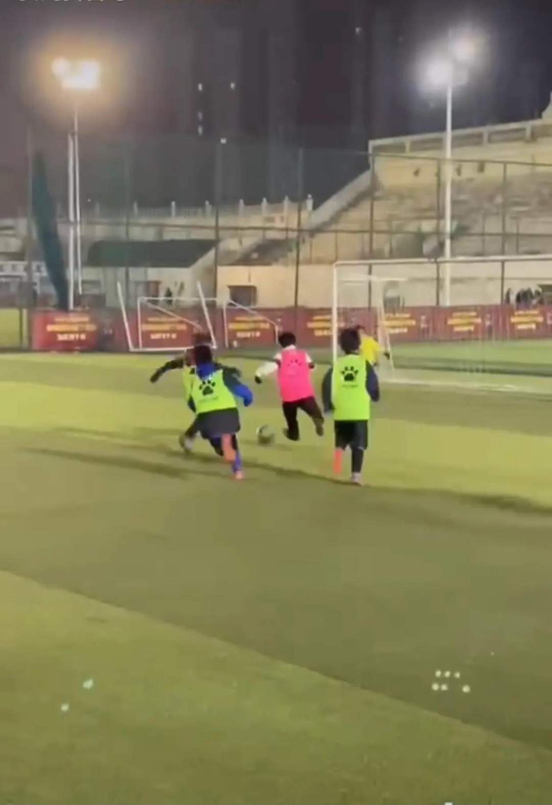 热爱踢球却踢不好,踢球是为了什么