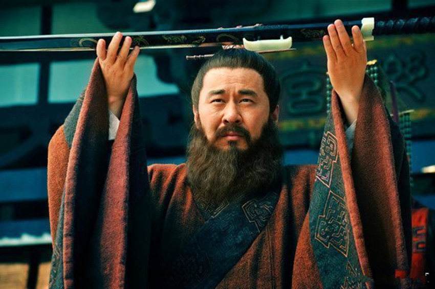 王莽是一个争议很大的人物，他创造了五个第一，至今也没有人打破