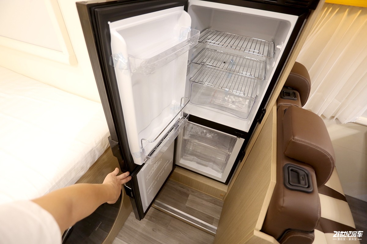 比房车大的房车,五十铃房车dmax升顶越野房车