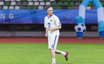 极限挑战迪丽热巴张云龙下水,极限挑战热巴张云龙坐过山车