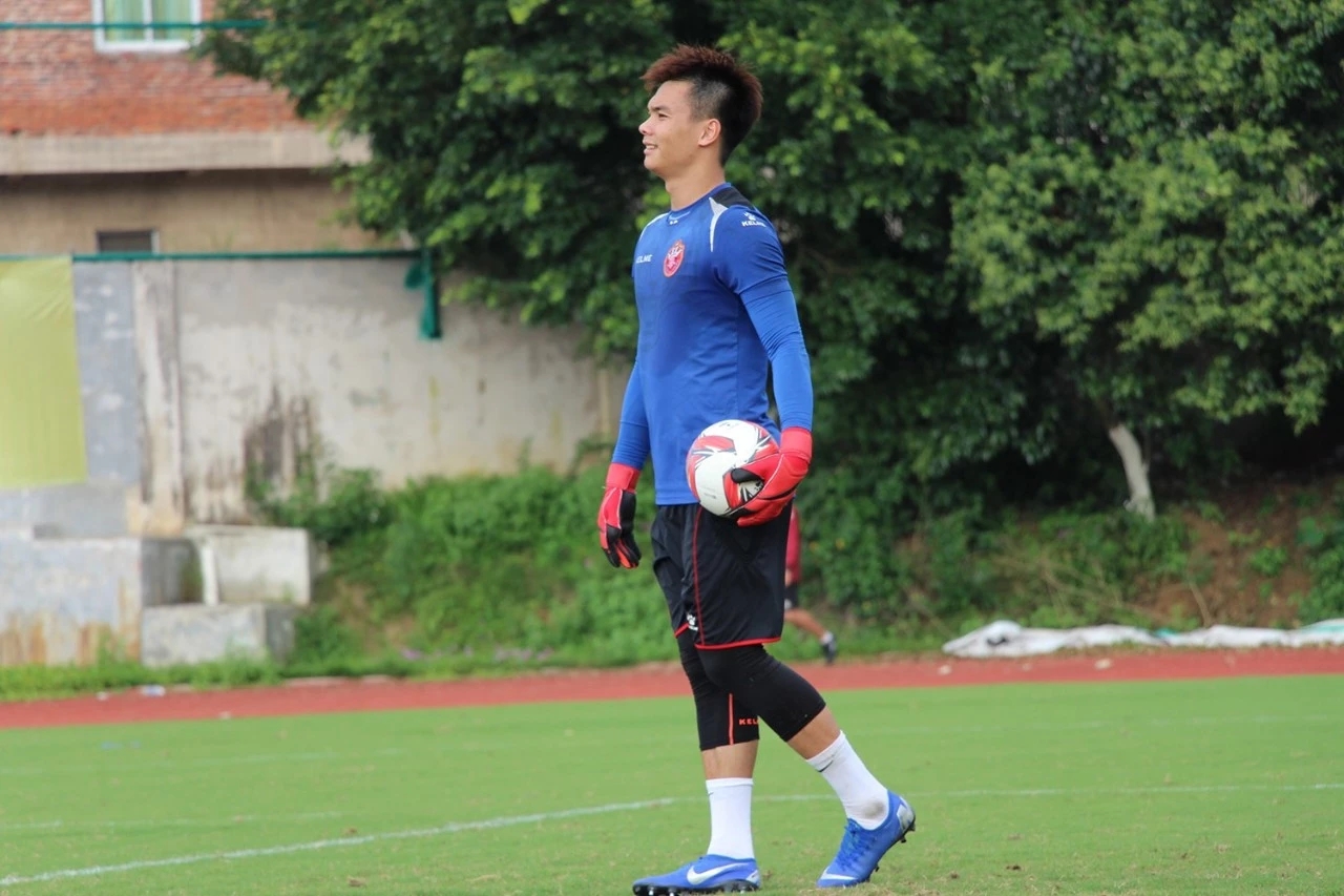 梅州中甲德比,中甲两广德比海报