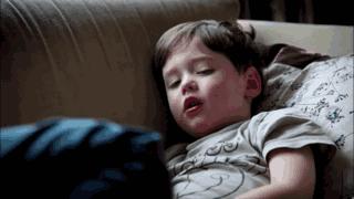 孩子呕吐怎么办快速止吐,孩子呕吐的原因和处理方法