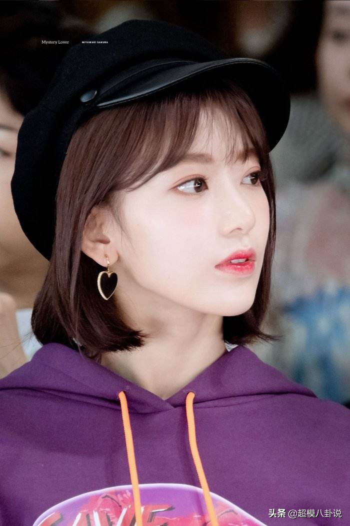 kpop爱豆出圈名场面lisa,attentionlisa舞台有多出圈