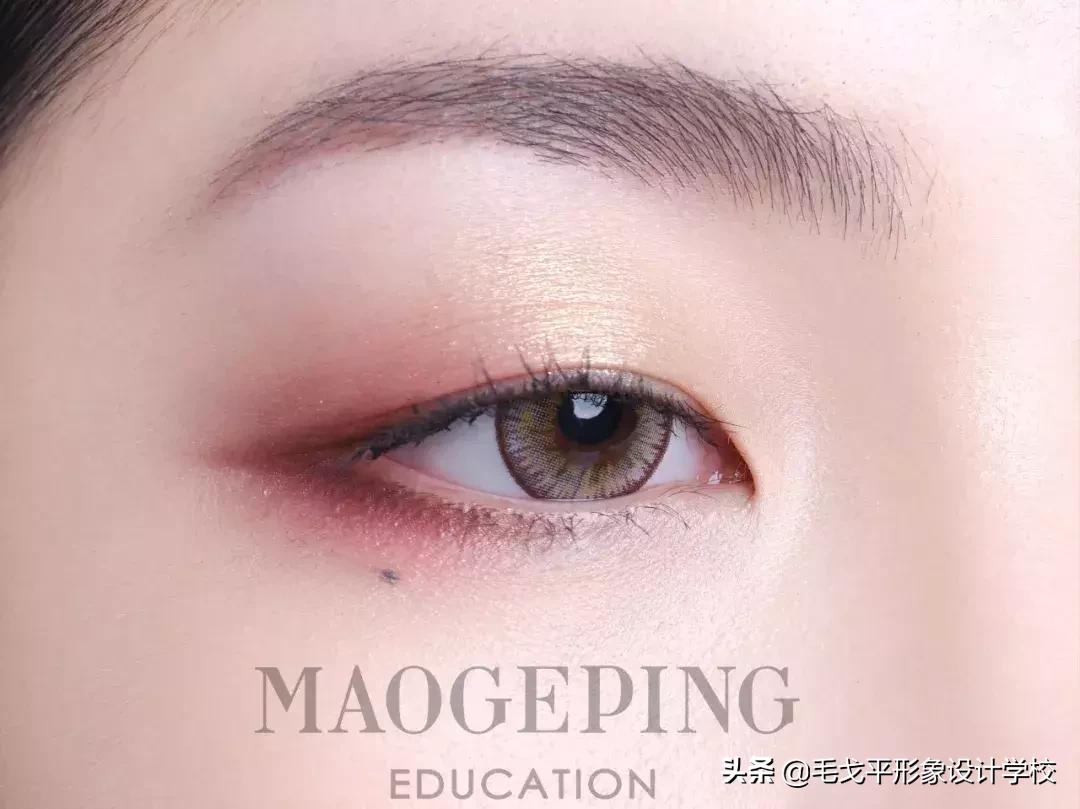 眼妆怎么画显大又干净单眼皮内双,没有内双的单眼皮怎么画眼妆