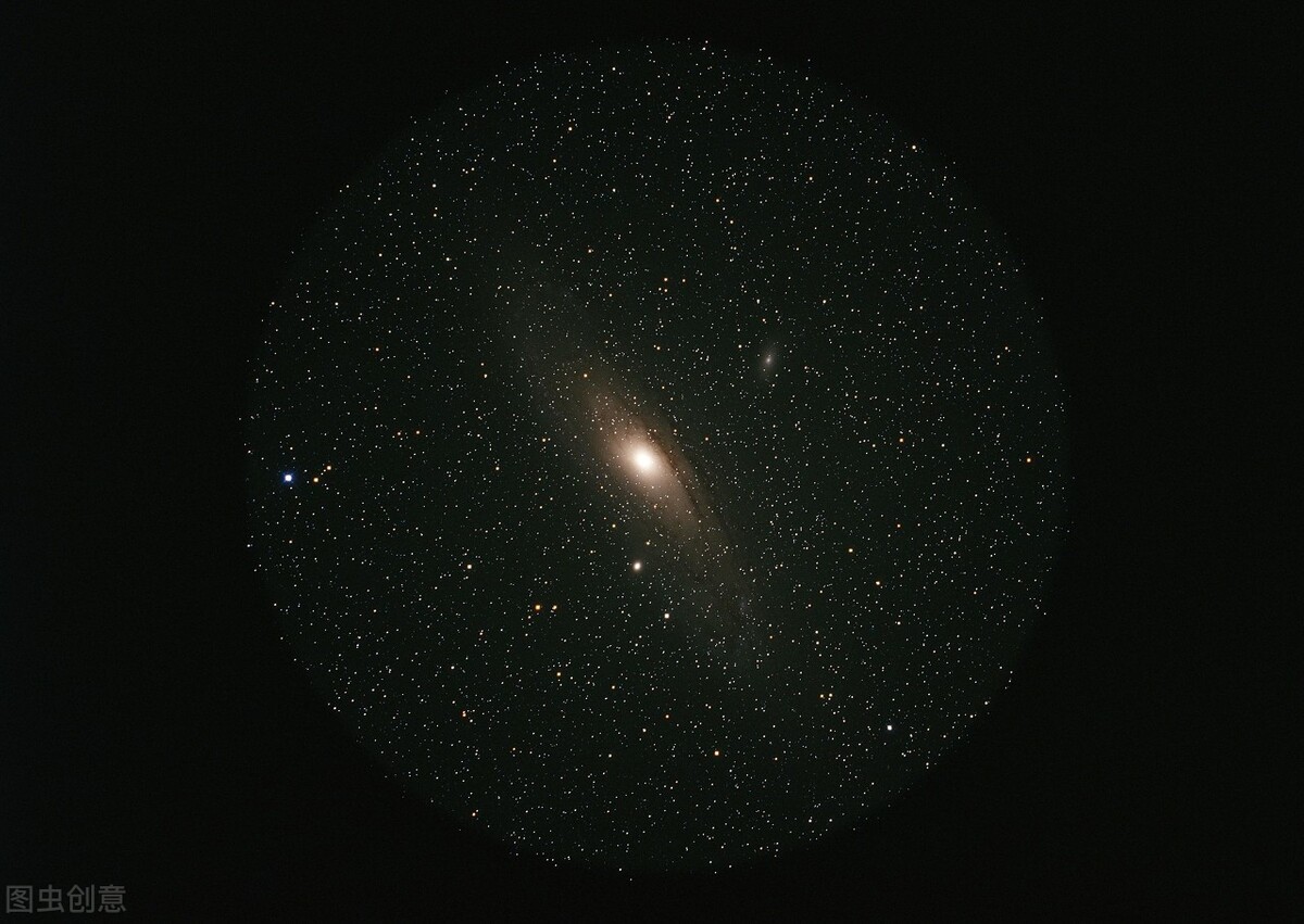 哈勃拍摄到的宇宙银河系视频,哈勃拍到宇宙深空纪念影像