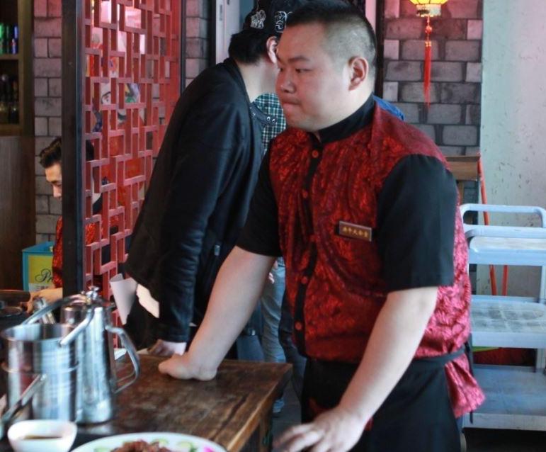 开挂人生岳云鹏,岳云鹏成长与逆袭之路