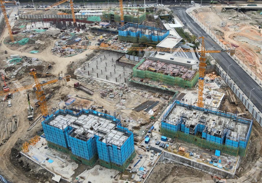 星海天辰跟保利哪个好,星海天宸地段